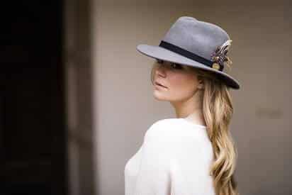 Suffolk Fedora – Grey (Guinea & Pheasant Feather)