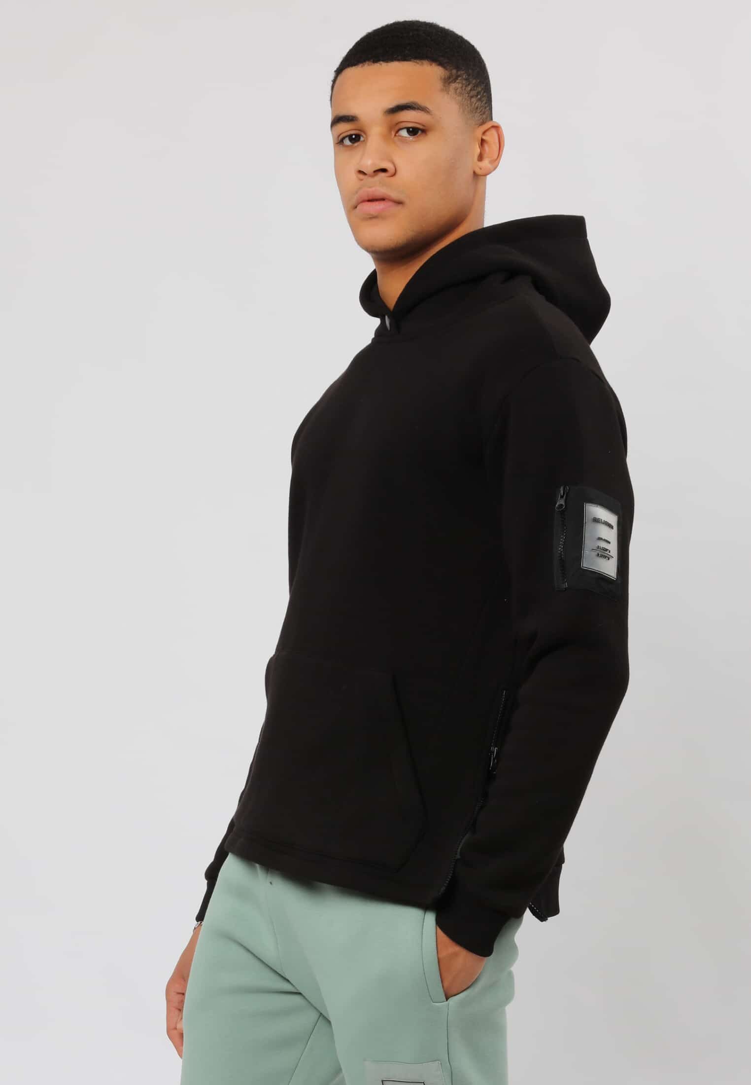 Slider Hoody – Black