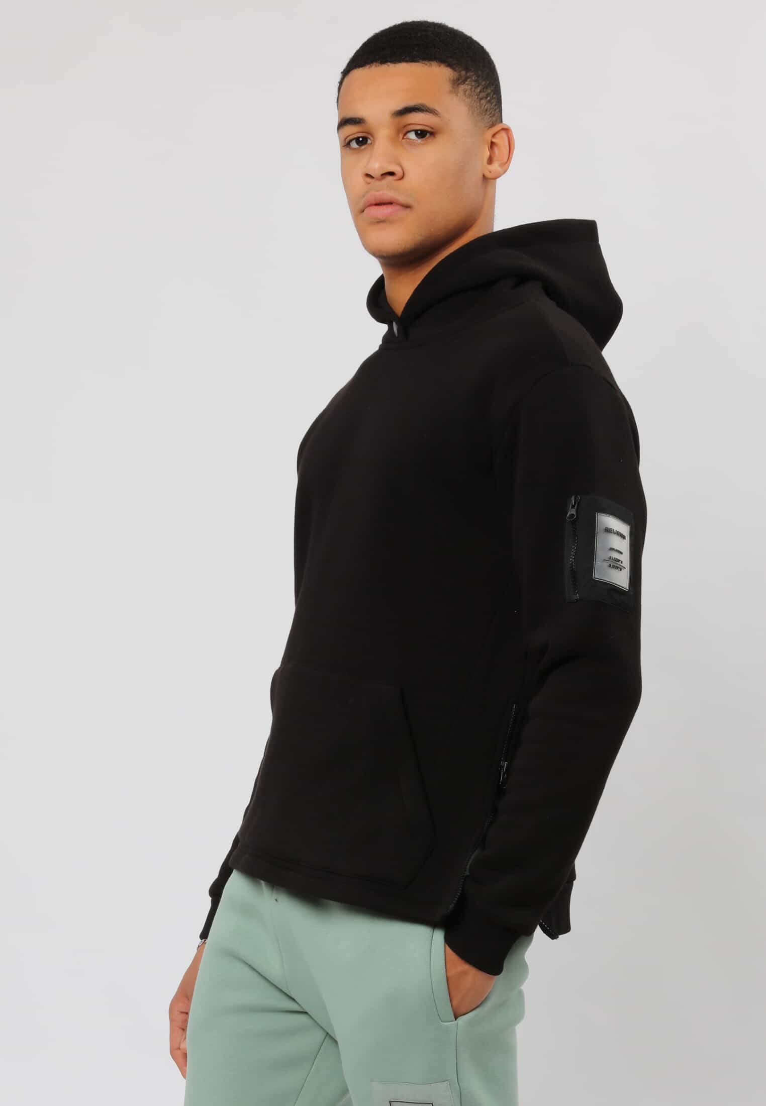 SLIDER HOODY- Black