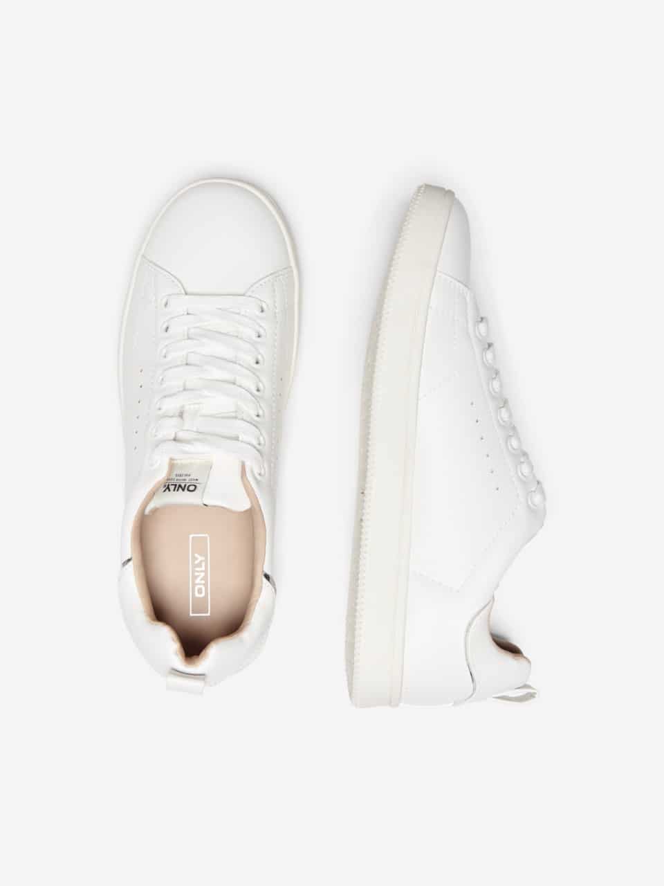 Shilo- White Trainer
