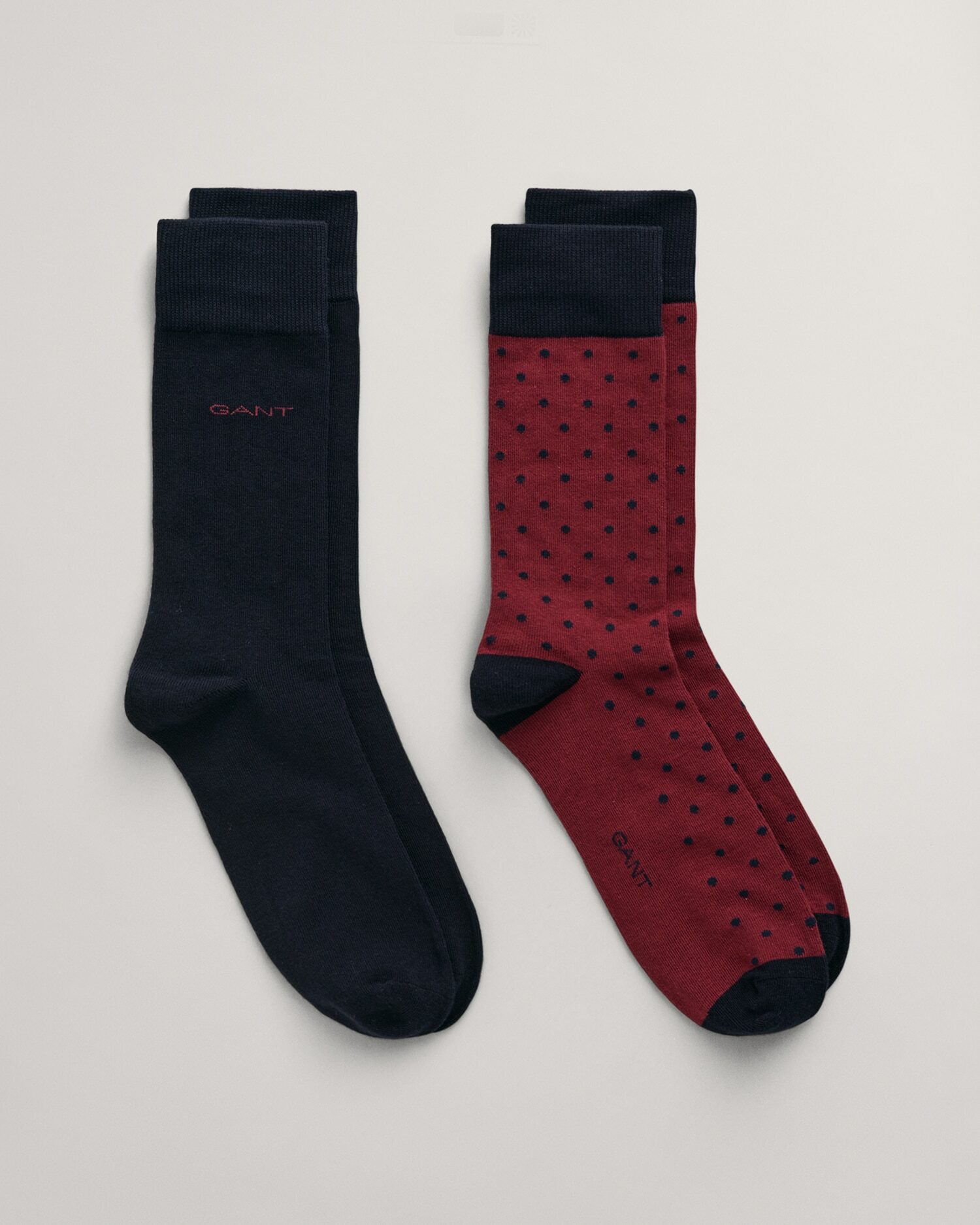 Gant 2-Pack Dot and Solid Socks in red