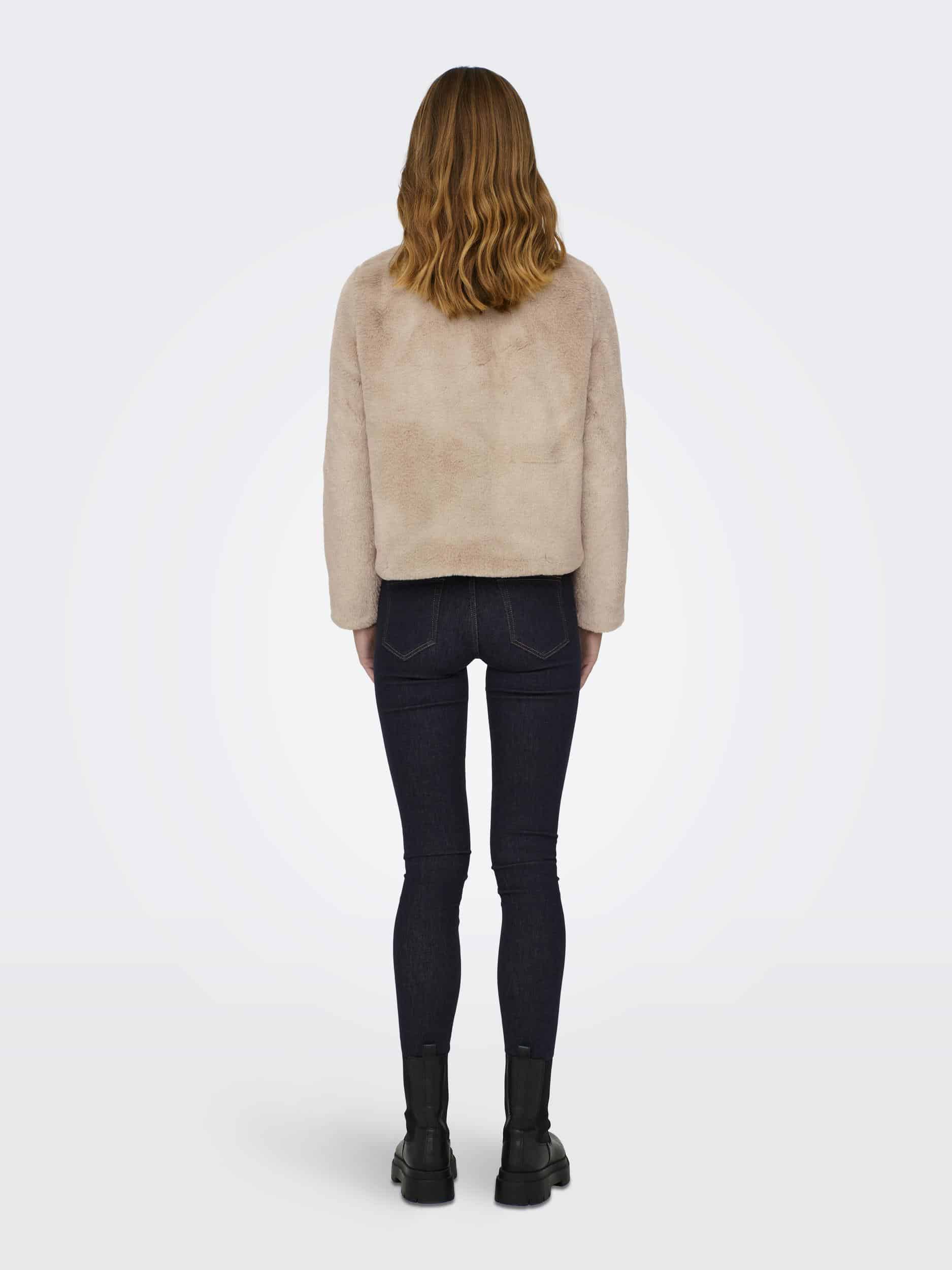 Short faux sales fur jacket zara
