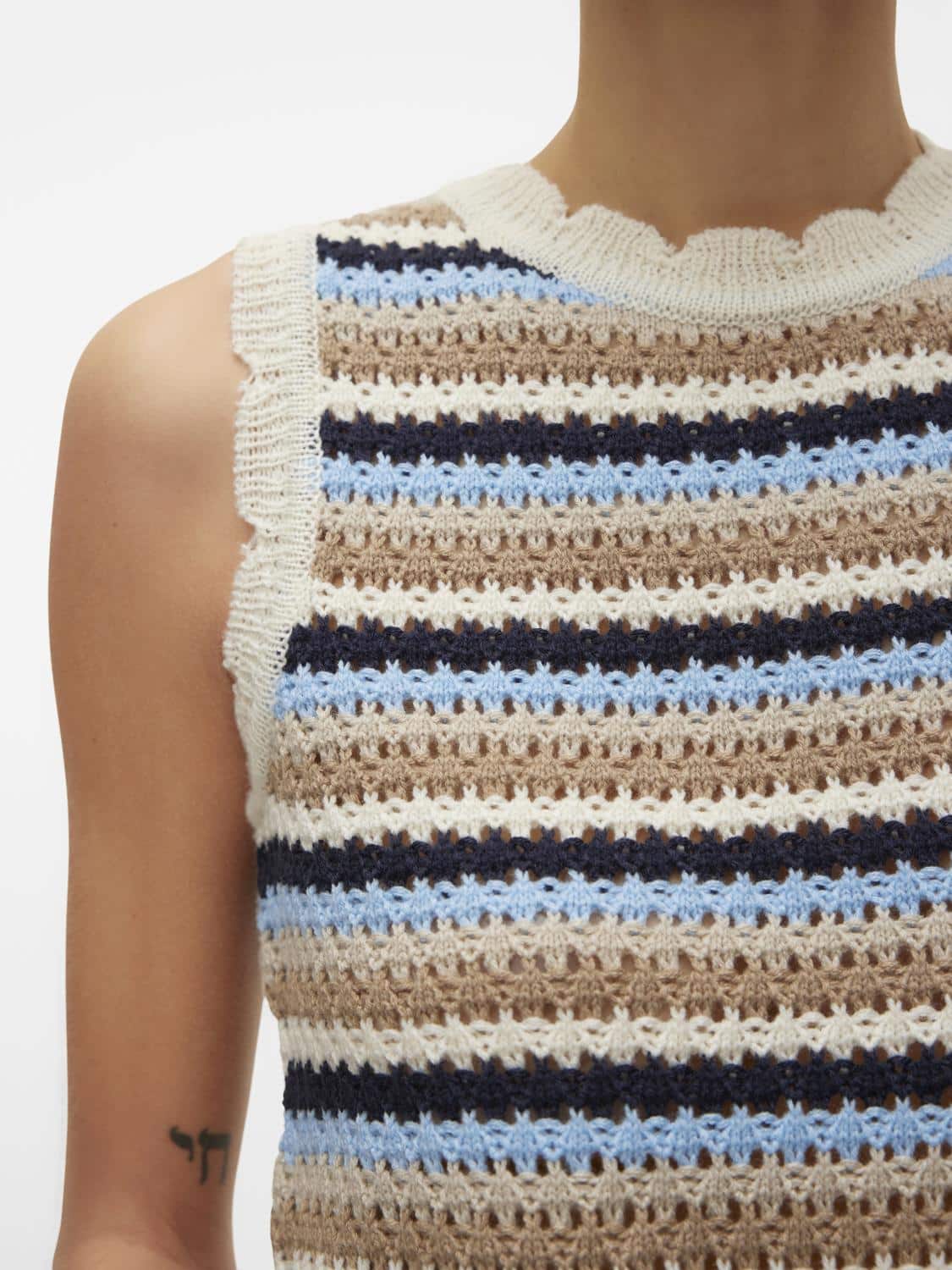 Menorca Knitted Vest – Birch Stripe